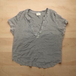 Urban Nation Light Gray Short Sleeve Top